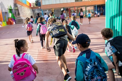 Entrada al colegio público Hernán Cortes de Madrid el 7 de septiembre, primer día de clase del nuevo curso.