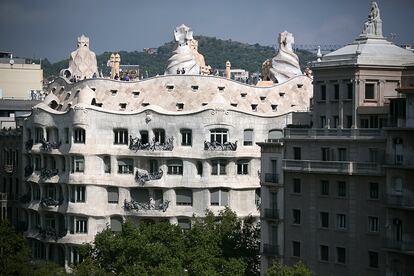 Casa Milà, La Pedrera, de Antonio Gaudí, en el puesto 63º.