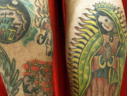 Tatuajes 'old school' de Pancho del estudio Light House Tattoo Melilla.