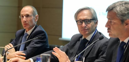 Jose Maria Cervera, Luis Hernandez, y David Vila, director general, consejero delegado y presidente de Renta Corporaci&oacute;n.