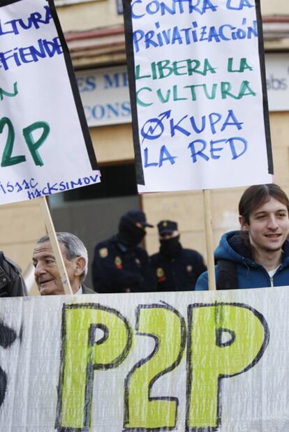 Manifestación a favor de las descargas P2P en Madrid.