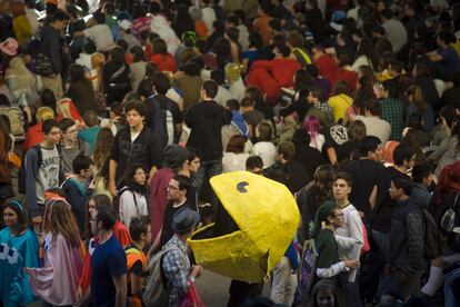 El Pac-Man ha saltat de les pantalles dels videojocs per recórrer el Saló.