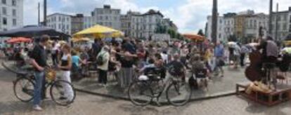 Lambermontmartre, mercado al aire libre de pintura, hasta septiembre en Bruselas.