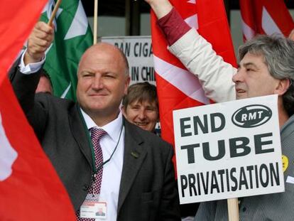 Bob Crow durante una protesta de trabajadores del transporte.