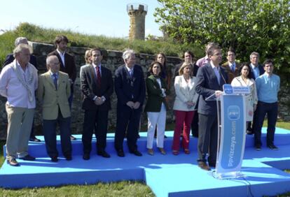 El presidente del PP vasco, Antonio Basagoiti, en la presentación de la candidatura de su partido en Getxo.