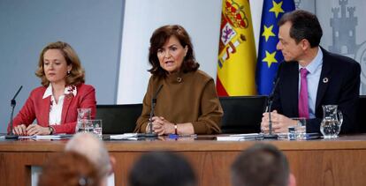 Las ministras de Economía, la vicepresidenta del Gobierno, y el misnitro de Ciencia este viernes tras la reunión del Consejo de Ministros.