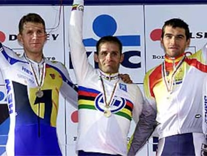 El alemán Rich (plata), a la izquierda; Botero (oro), en el centro, e Igor González de Galdeano (bronce).