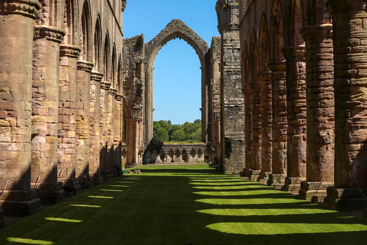 En las abadías de York: Bolton, Fountains y Kirkstall, las ruinas que sedujeron a Turner