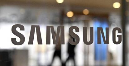 Logo de Samsung en instalaciones de la compañía. 