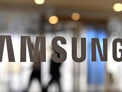Logo de Samsung en instalaciones de la compañía. 