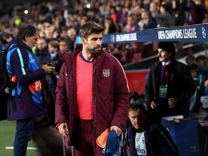 Piqué, este martes, en el Camp Nou.