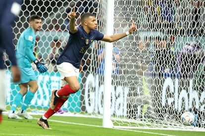 Mbappe celebra uno de sus goles ante Australia el pasado martes.