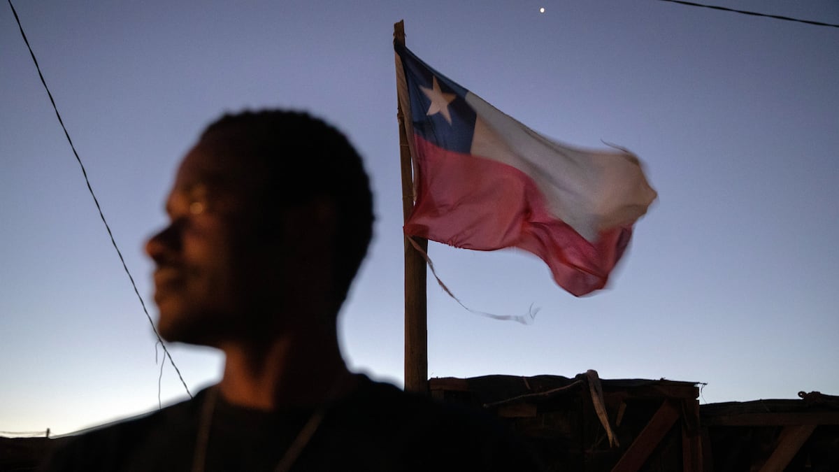 El voto migrante en Chile pone incertidumbre en las elecciones de tres ...