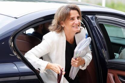 La ministra de Transición Ecológica, Teresa Ribera, a su llegada al consejo de Energía de la UE de este lunes en Luxemburgo. EFE/ Julien Warnand