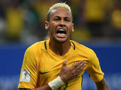 Neymar celebra su gol ante Colombia. 