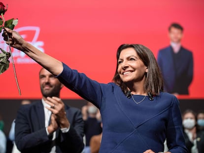 La candidata a las elecciones presidenciales de Francia por el Partido Socialista, Anne Hidalgo, durante el congreso de investidura, este sábado en Lille.