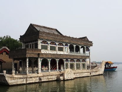 Barco de m&aacute;rmol del palacio de Veranom, en el lago Kunming, en Pek&iacute;n.  