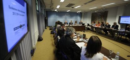 Reunión en Vitoria del Consejo Asesor del Euskera, presidida por el 'lehendakari' Iñigo Urkullu.