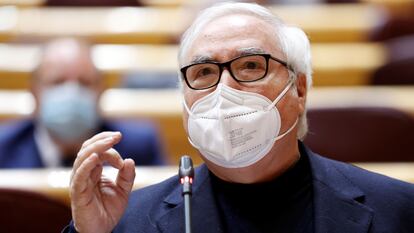 El ministro de Universidades, Manuel Castells, durante un pleno del Senado.