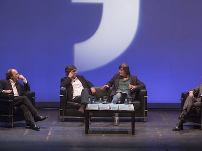 De izquierda a derecha, Javier Mar&iacute;as, Agust&iacute;n D&iacute;az Yanes, Jacinto Ant&oacute;n y Arturo Perez Reverte, en el Festival E&ntilde;e, en el C&iacute;rculo de Bellas Artes de Madrid.