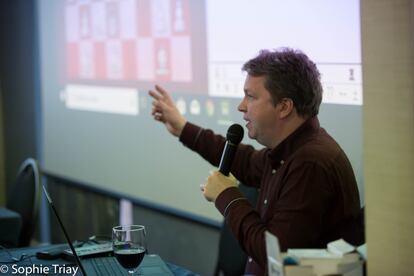 Nigel Short, durante una conferencia el pasado enero en el torneo de Gibraltar