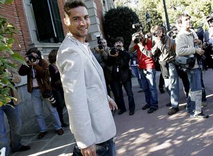 David Bisbal comenzó el año 2007 con mucha energía y una cargada agenda de trabajo, que le llevará a iniciar una gira de conciertos en Latinoamérica el próximo marzo. Tras concluir la promoción de su segundo tema, <i>Amar es lo que quiero</i>, Bisbal comenzará en febrero en España los ensayos para la gira de su tercer álbum que le llevará a México, Argentina, EE UU con un paréntesis 'español' entre ambos.