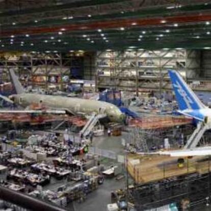 Airbus deja al descubierto al nuevo 787 de Boeing