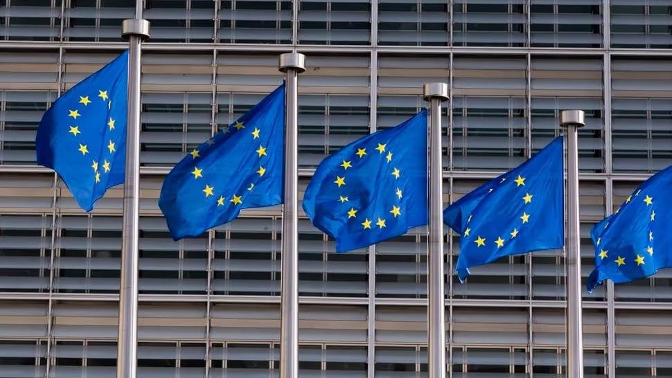 La UE se olvida de las baterías reemplazables para relojes y pulseras inteligentes, y tiene sentido