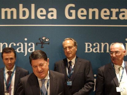 José Luis Olivas, presidente de Bancaja, minutos antes de su intervención ante la asamblea general que aprobó la integración con Caja Madrid.