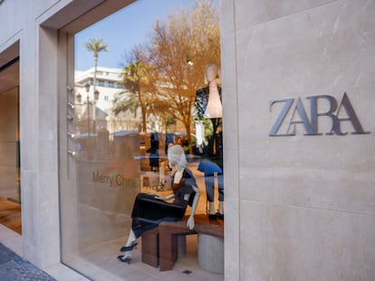 Entrada a la nueva tienda de Zara abierta en noviembre en el centro de Sevilla.