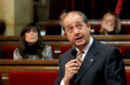 El consejero de Interior Felip Puig durante la primera sesión de control en el Parlamento catalán de la legislatura.