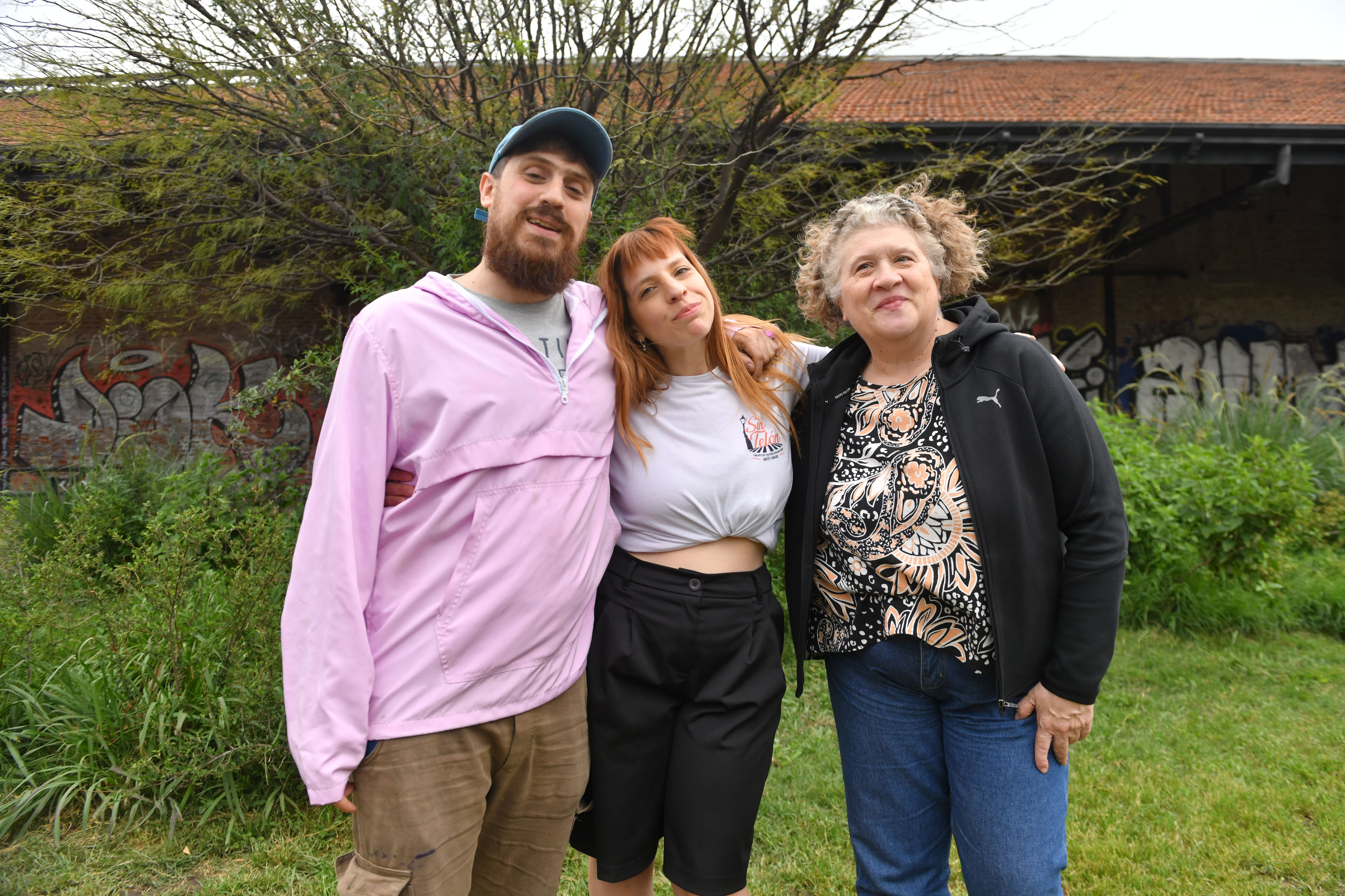 Una obra de teatro comunitario invita a recuperar espacios verdes en Buenos Aires