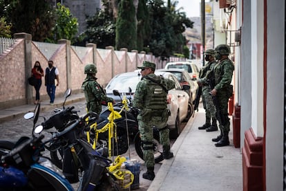 Militares en iglesia de Chilapa Guerrero