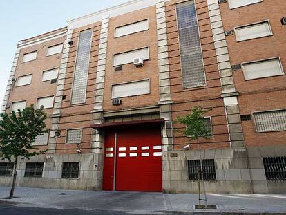 Fachada del Servicio Militar de Construcciones