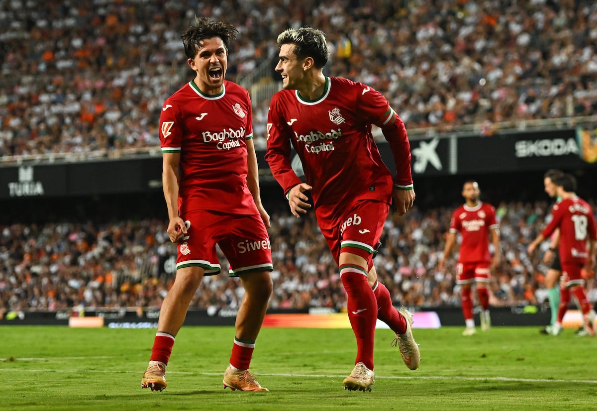 La Real Sociedad remonta y vence 3-2 al Valencia en Mestalla