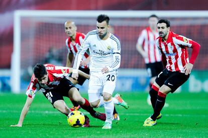 Jesé es entrado por Ander Herrera.