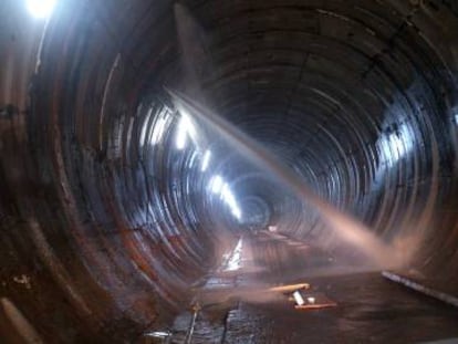 Imagen de uno de los túneles filtrando agua, en 2014.