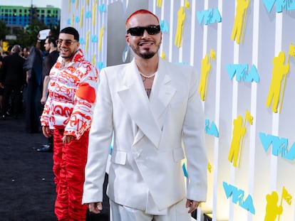 Ryan Castro and J Balvin attend the 2022 MTV VMAs at Prudential Center on August 28, 2022 in Newark, New Jersey.