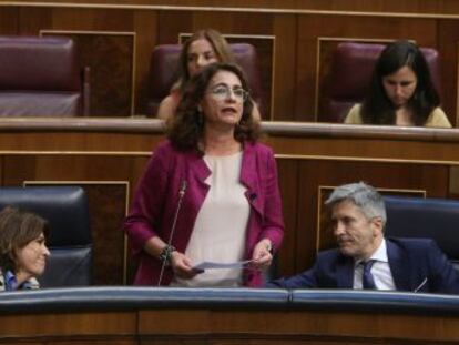 El Gobierno trabaja en una reforma fiscal para aumentar la recaudación y actualizar el sistema tributario al siglo XXI