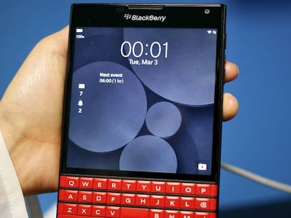 Una imagen de archivo de un Blackberry Passport.