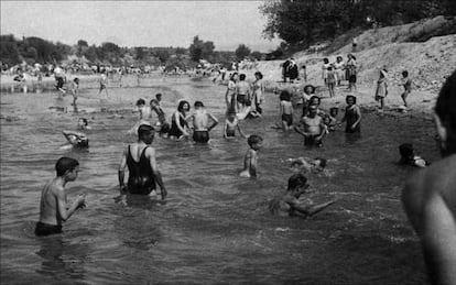 Baños en la zona de los Viveros, en los años cincuenta.