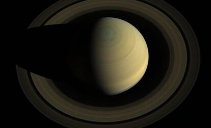 Saturno vista por 'Cassini' en 2013.