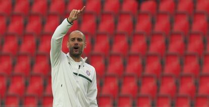 Guardiola, durante un entrenamiento del Bayern.