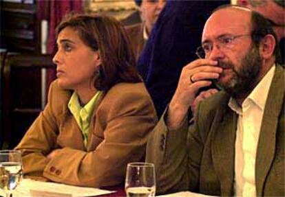 María del Carmen Díaz e Ignacio García, durante un pleno de la Diputación.