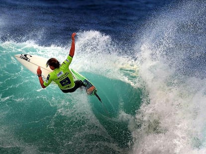 Surf de élite en las condiciones meteorológicas más adversas