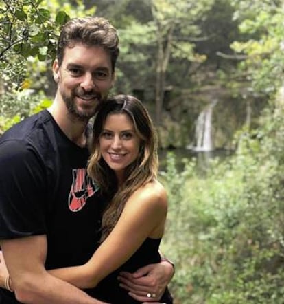 Pau Gasol y su prometida, Catherine McDonnell, en una imagen de Instagram.