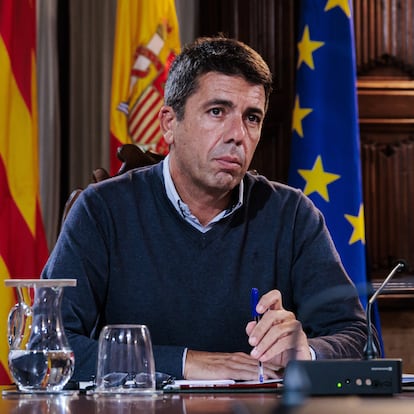 El president de la Generalitat valenciana, Carlos Mazón, durante un pleno extraordinario del Consell, a 4 de noviembre de 2024, en Valencia, Comunidad Valenciana (España). Mazón ha convocado un pleno extraordinario del Consell a última hora para abordar las nuevas medidas de la Generalidad para ayudar a los afectados por la DANA.
04 NOVIEMBRE 2024
Carlos Luján / Europa Press
04/11/2024