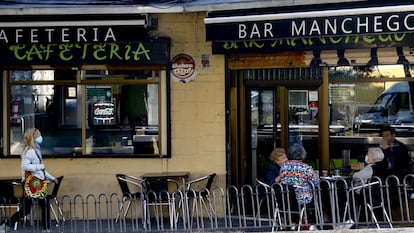 A bar in the Madrid district of Usera, where coronavirus restrictions have been introduced.