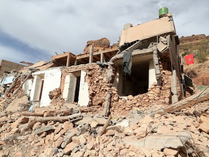Edificios dañados por el terremoto en la aldea de Imi N'Tala, cerca de Amizmiz, en una imagen de este jueves.