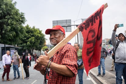 La CNTE rechaza la última propuesta del Gobierno y extiende su confrontación a una semana del inicio del Mundial | EL PAÍS México